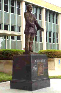 Algona Kossuth Statue